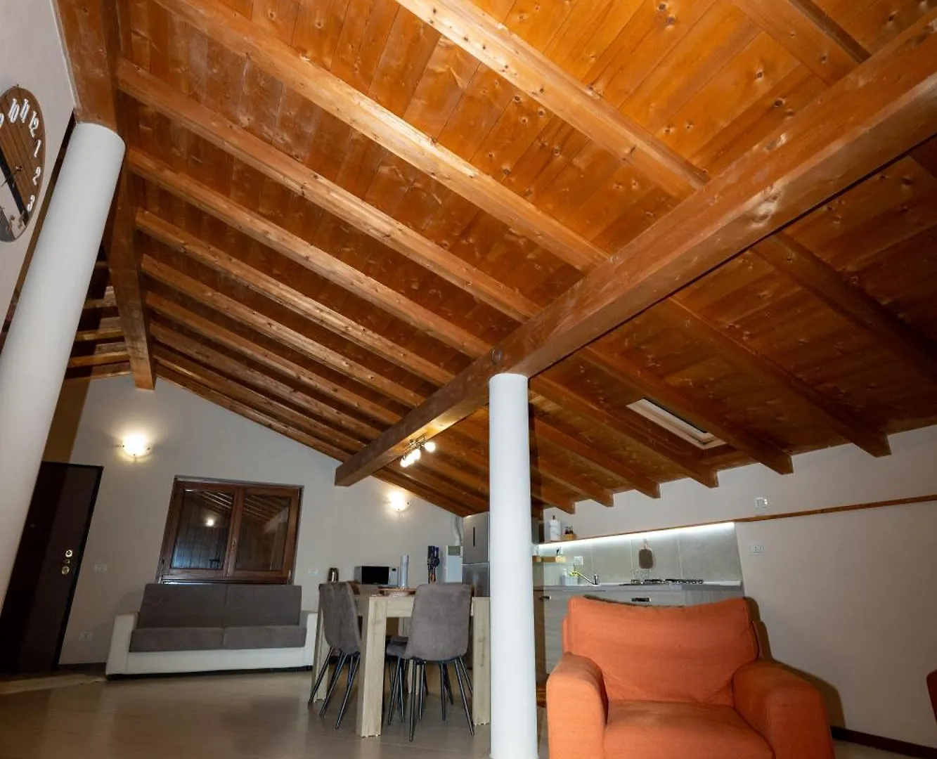 Apartment La Mansarda Sul Lago Bellano
