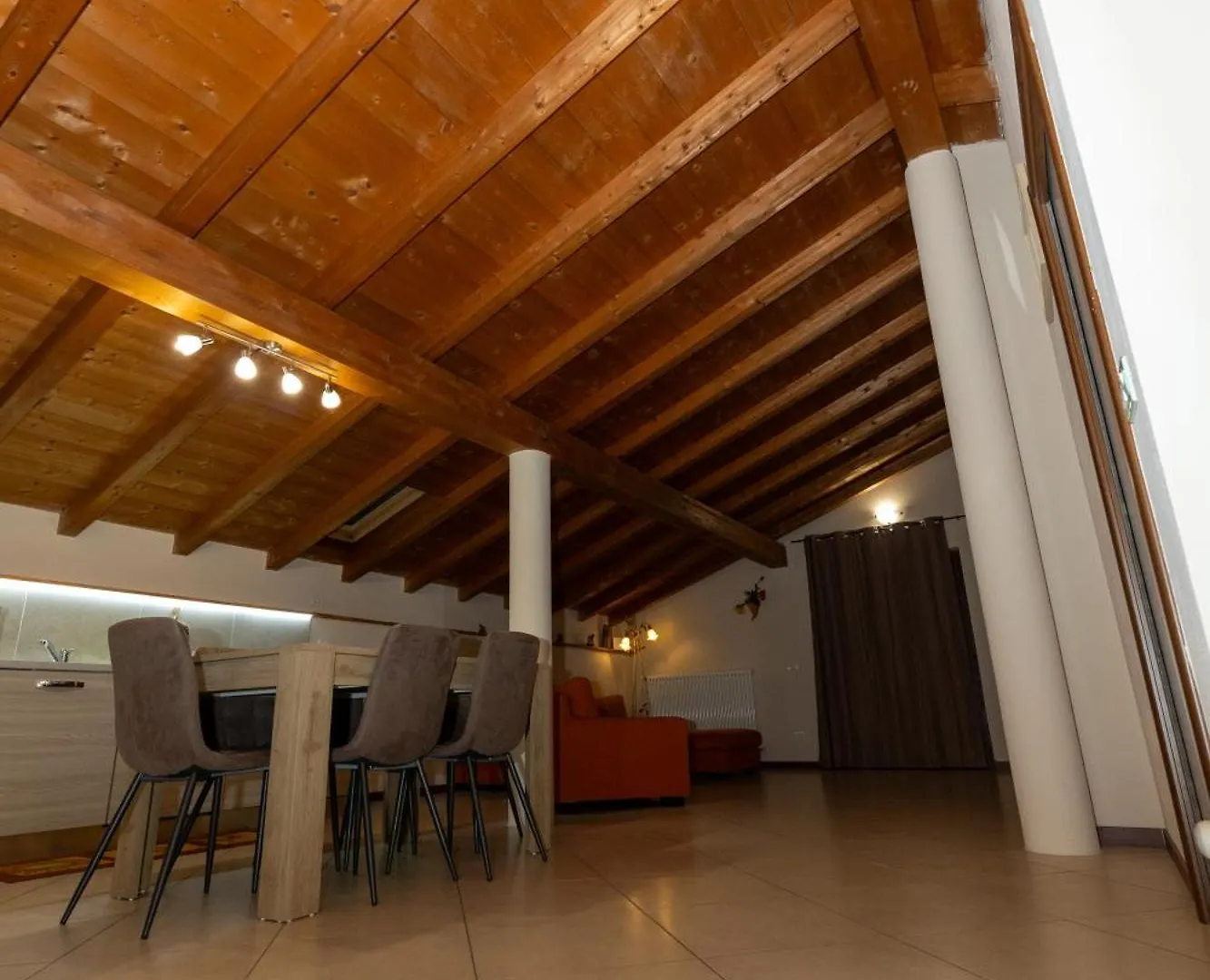 La Mansarda Sul Lago Bellano Apartment