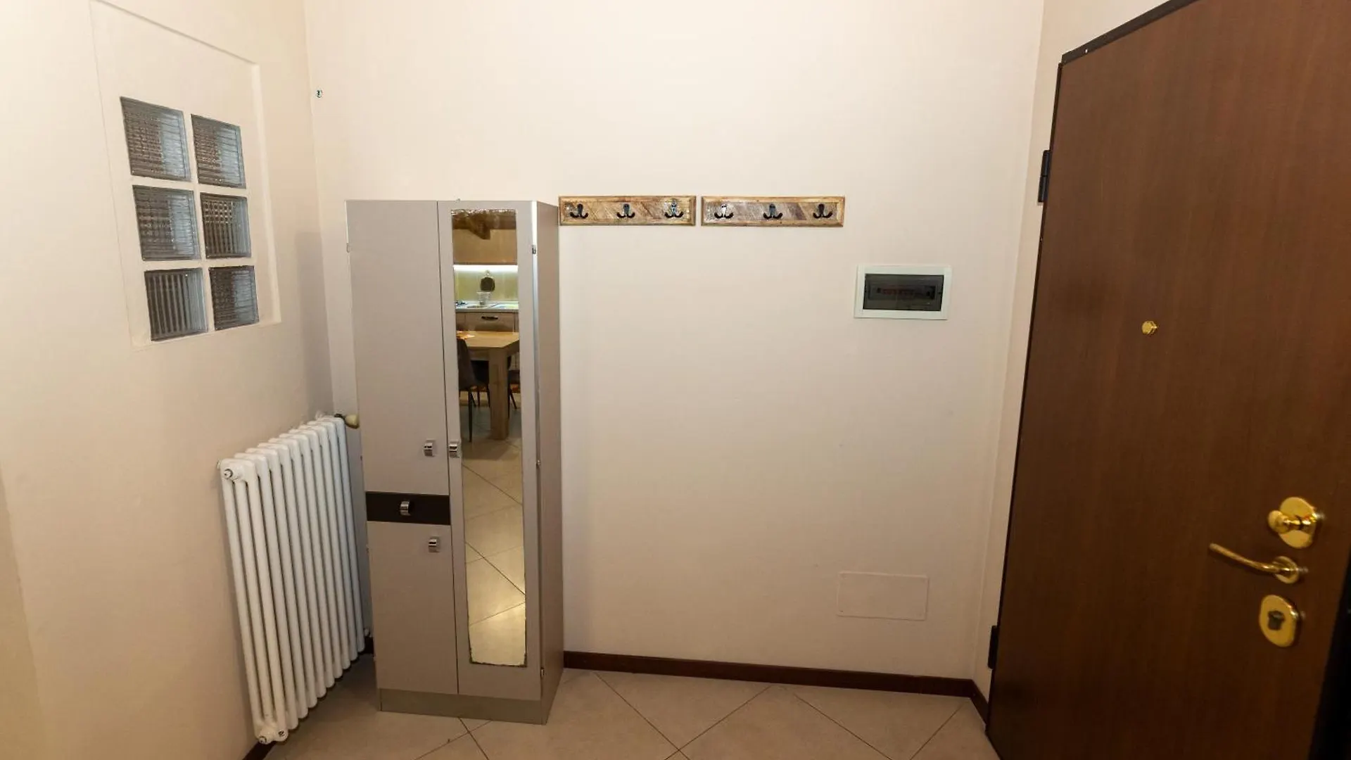 Apartment La Mansarda Sul Lago Bellano Italy