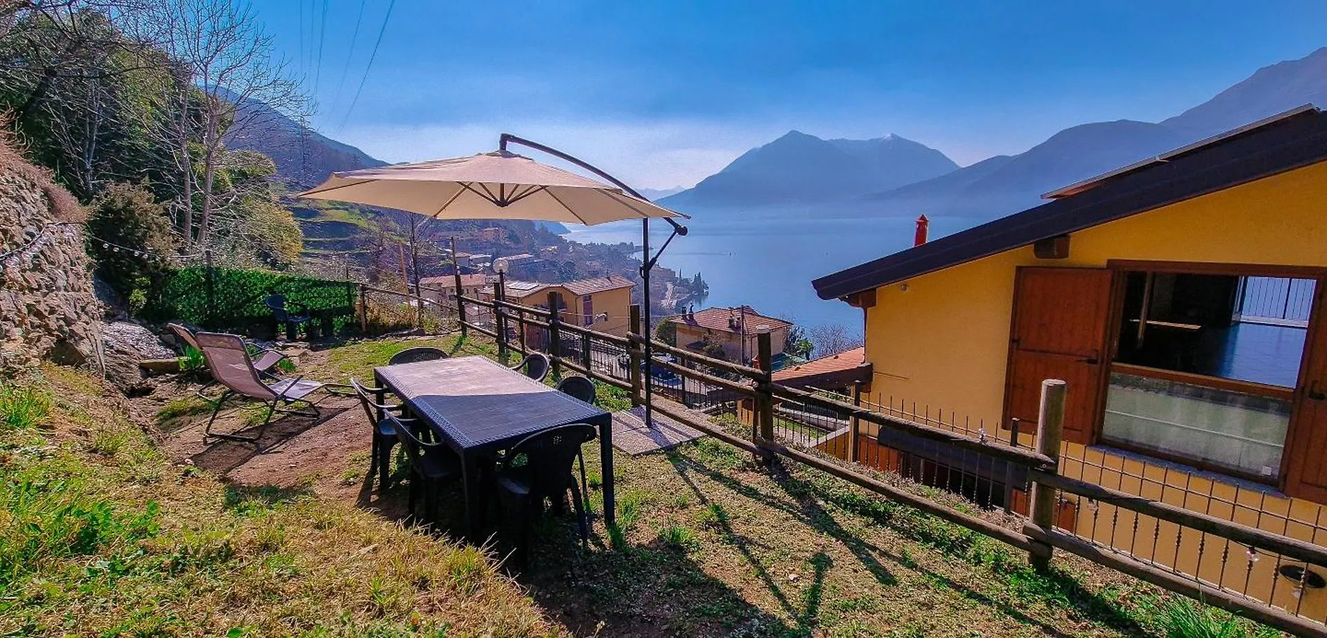 La Mansarda Sul Lago Bellano 0*,
