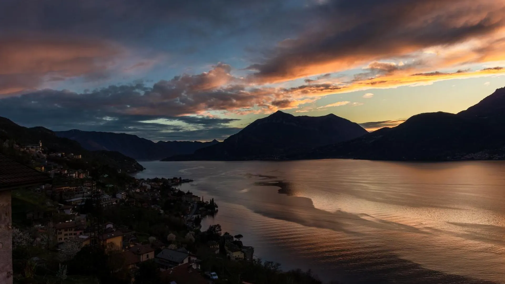 公寓 La Mansarda Sul Lago 贝拉诺