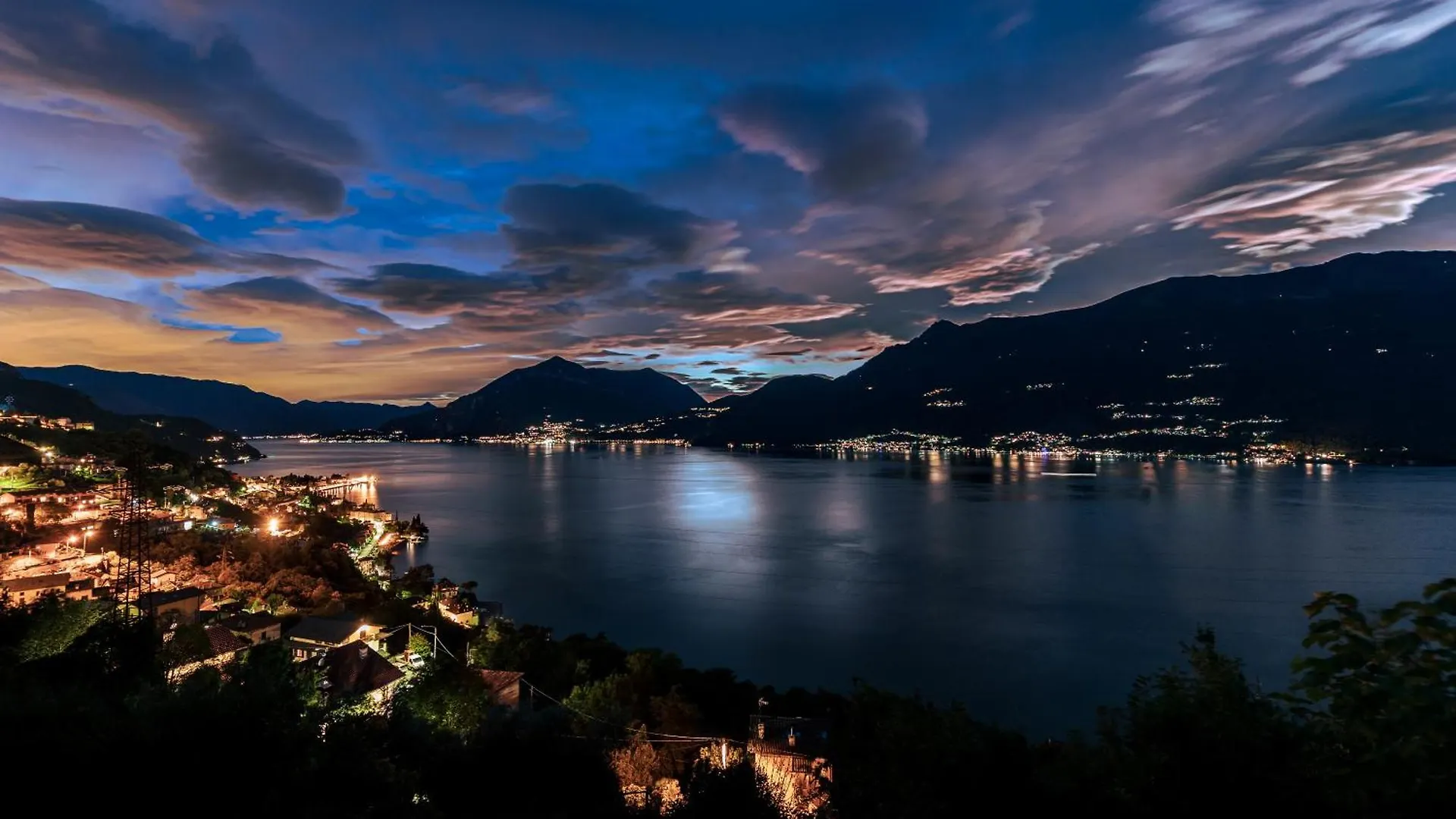 La Mansarda Sul Lago Bellano Italy