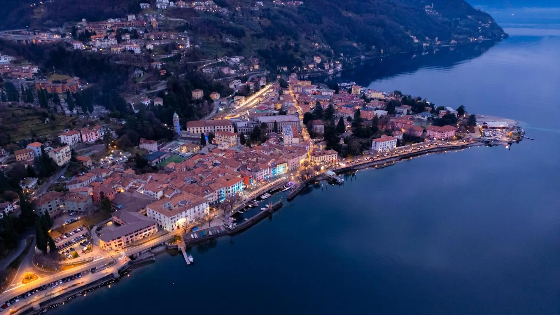 La Mansarda Sul Lago Bellano 0*,