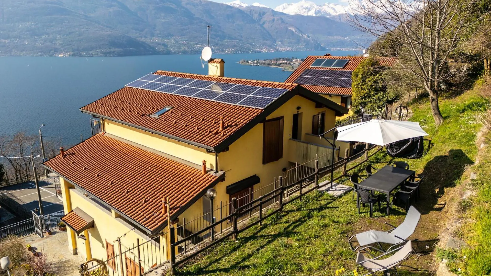 La Mansarda Sul Lago 贝拉诺 公寓