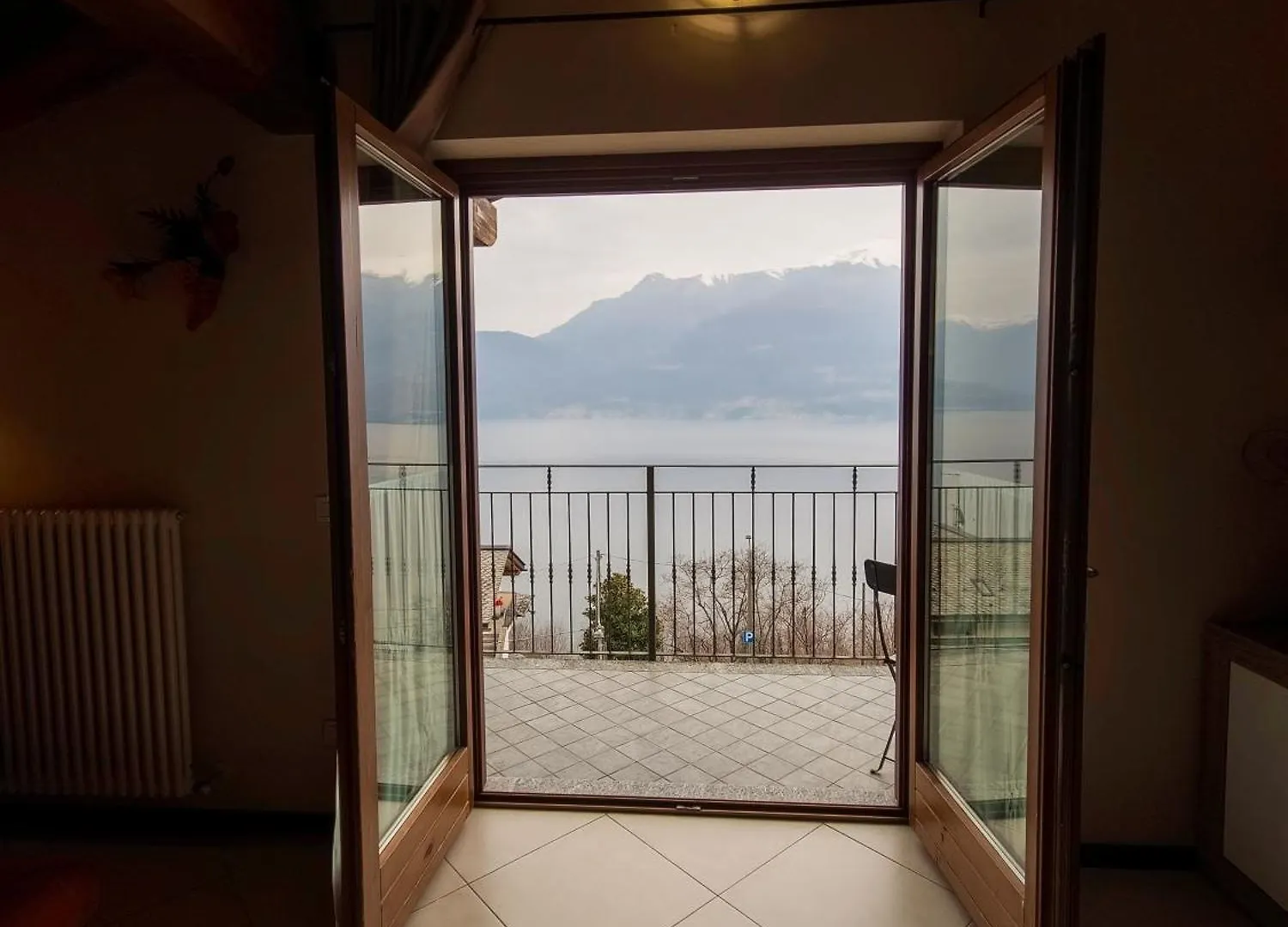 La Mansarda Sul Lago 贝拉诺 公寓