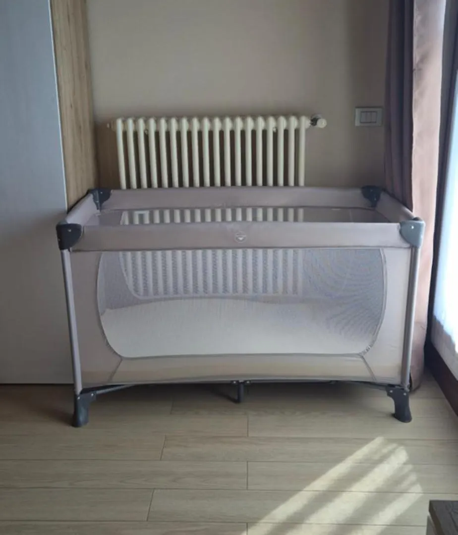 Apartment La Mansarda Sul Lago Bellano Italy